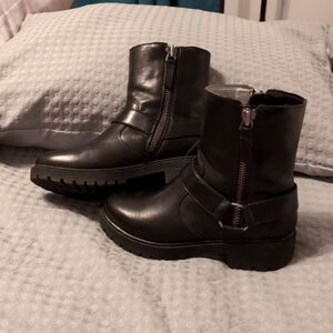 Algeria leather boots